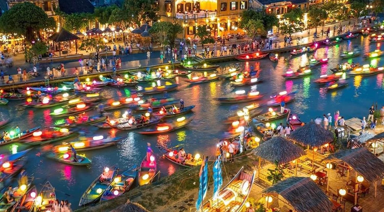 Phố cổ Hội An về đêm